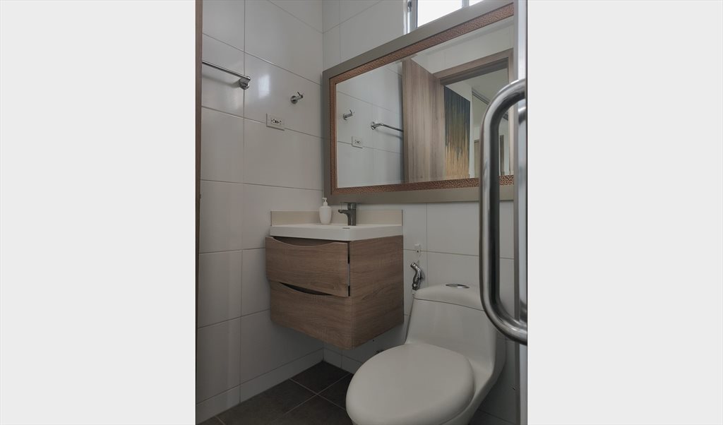 Habitacion en arriendo en Carrera 44, La Campiña - Apartaestudio en Arriendo. | CompartoApto - Image 5