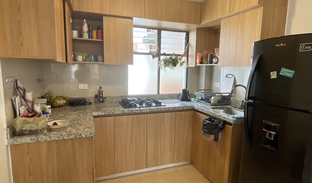 Habitacion en arriendo en Carrera 36, Mesa - Apartamento luminoso - Barrio Mesa Envigado | CompartoApto - Image 4