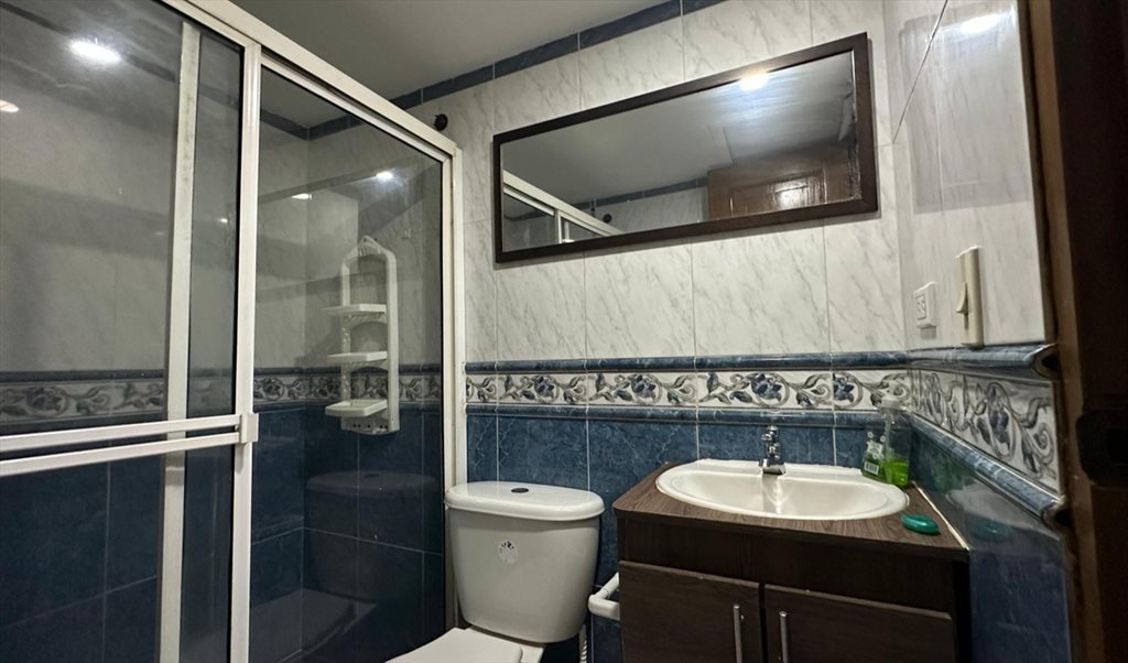 Habitacion en arriendo en Calle 55, Villa Nueva - RENTO AMPLIA HABITACIÓN AMOBLADA | CompartoApto - Image 7