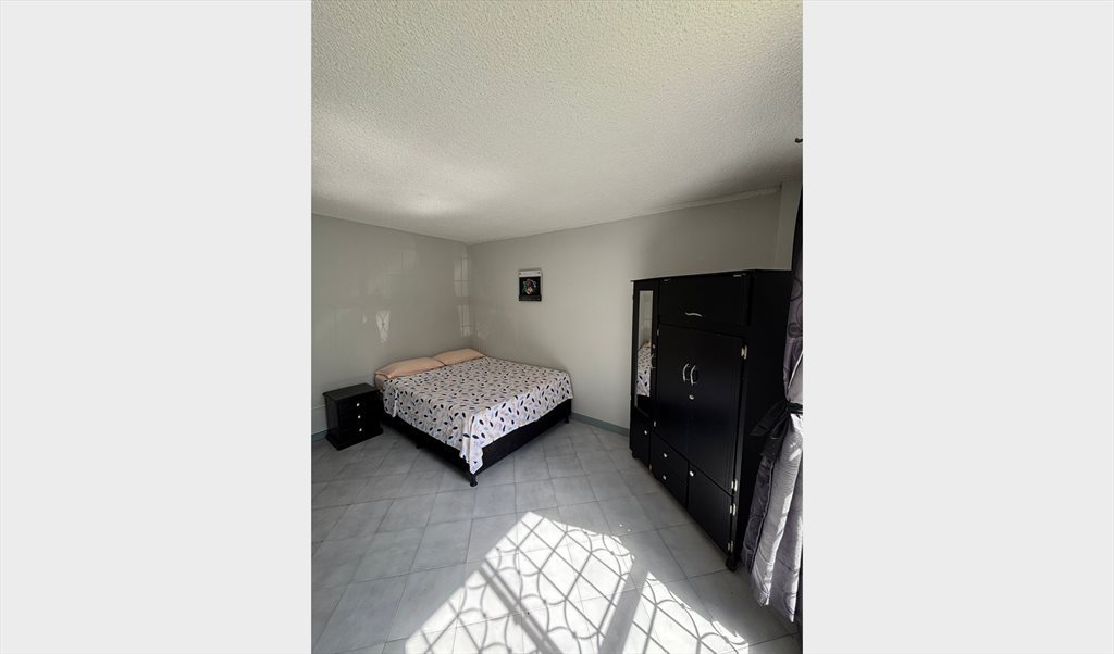 Habitacion en arriendo en Carrera 47, Patio Bonito - Hatitación Amplia en Magnífica Ubicación | CompartoApto - Image 6