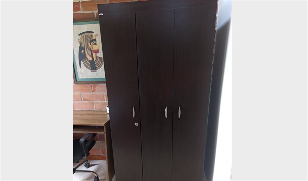 Habitacion en arriendo en Diagonal 47A, Santa María de los Ángeles - Habitación confortable, luminosa, lugar tranquilo. | CompartoApto - Image 6