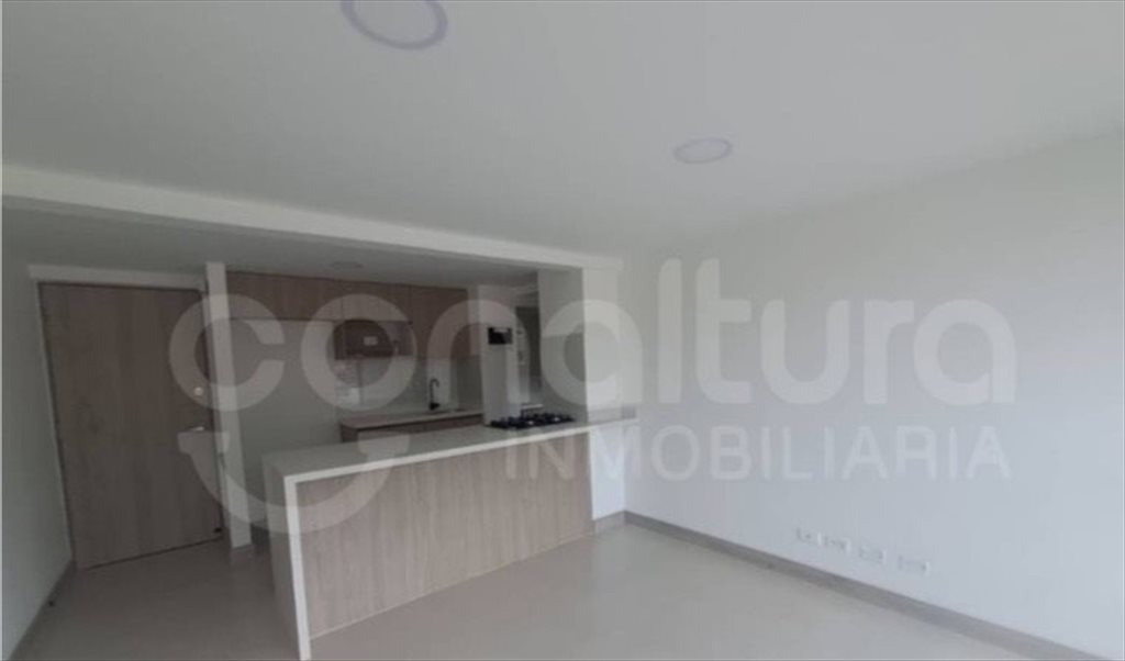 Habitacion en arriendo en Carrera 54, Bello - Buscamos roomie! | CompartoApto - Image 2