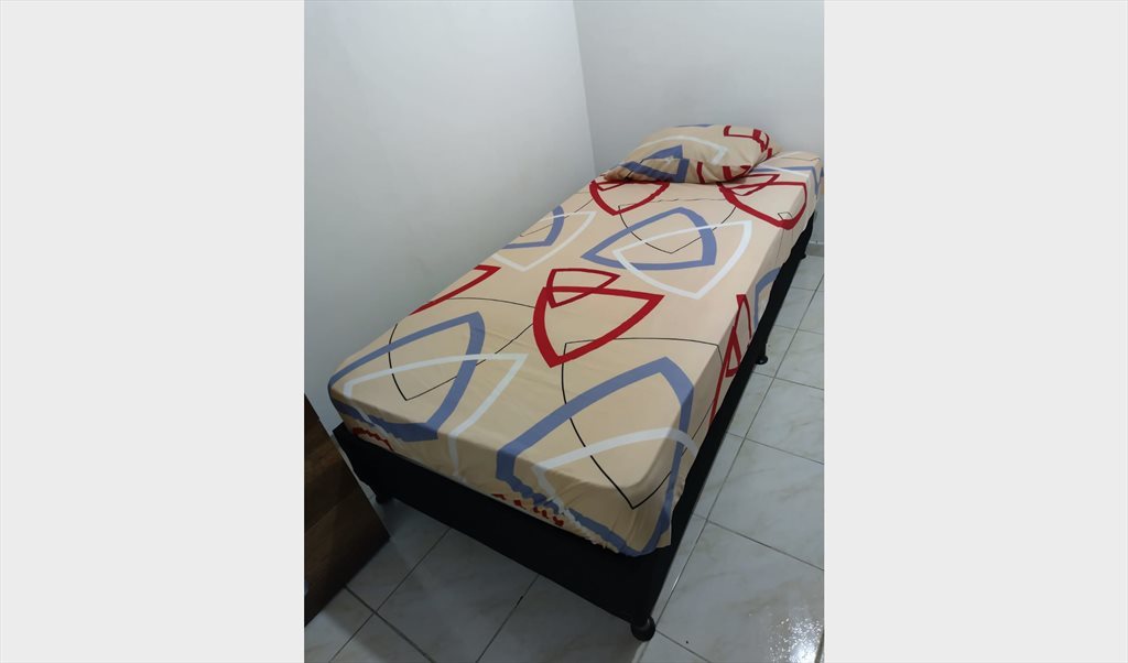 Habitacion en arriendo en UN Medellín, Medellín - alguilar la habitacion / Room for rent | CompartoApto - Image 4
