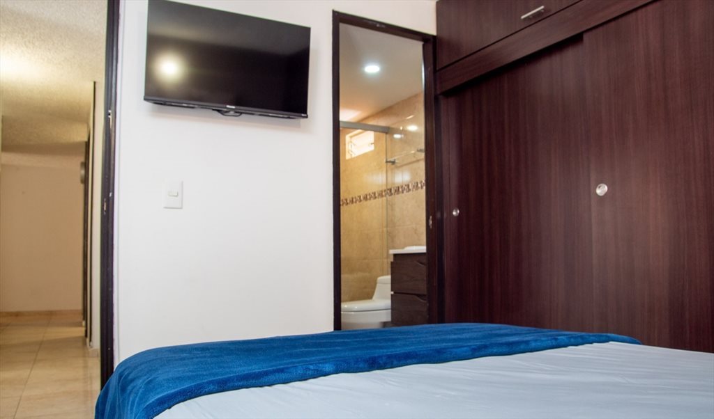 Habitacion en arriendo en Carrera 12, Zipaquira - Habitación 01 – Baño privado (9.56 m² + 2.5 m² de Baño) | CompartoApto - Image 2