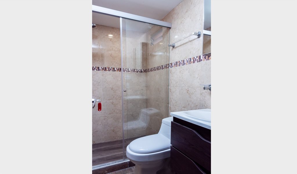 Habitacion en arriendo en Carrera 12, Zipaquira - Habitación 01 – Baño privado (9.56 m² + 2.5 m² de Baño) | CompartoApto - Image 3