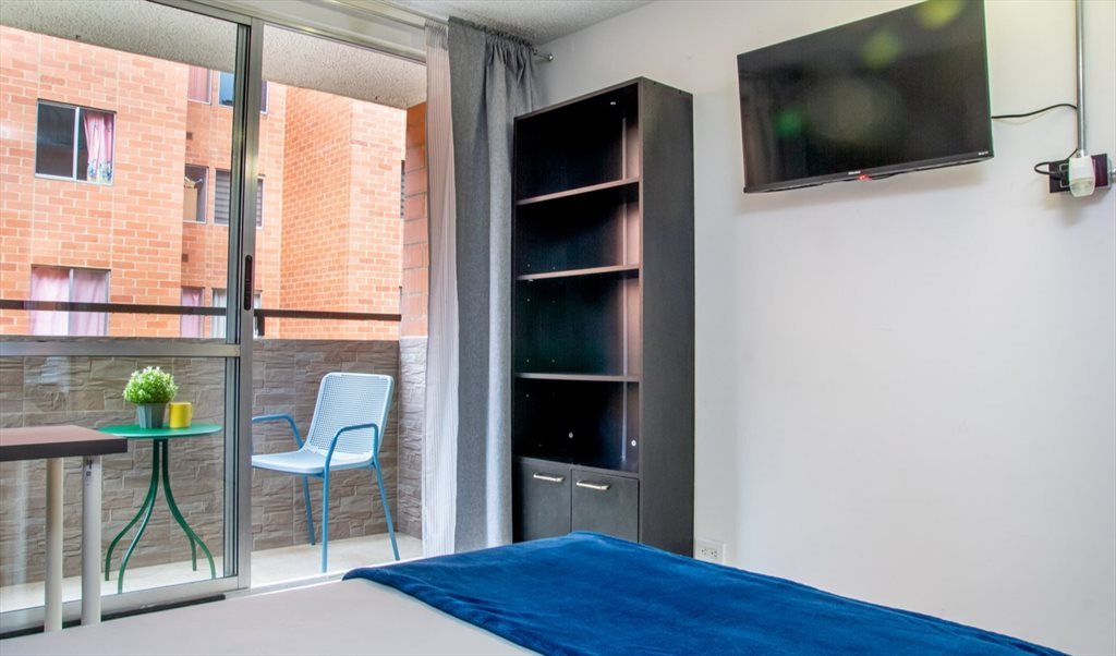 Habitacion en arriendo en Carrera 12, Zipaquira - Habitación 04 – Balcón privado – Baño compartido | CompartoApto - Image 4