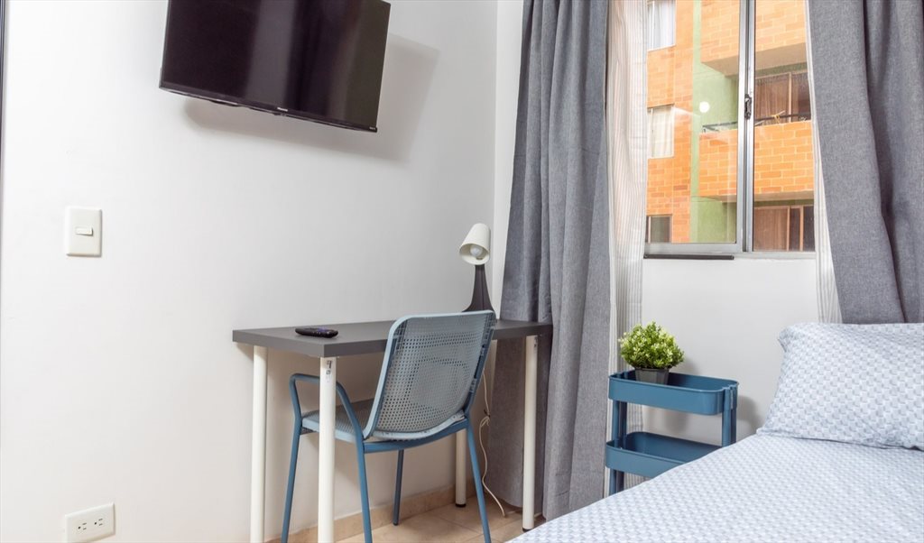 Habitacion en arriendo en Carrera 12, Zipaquira - Habitación 03 – Baño compartido (7.3 m²) | CompartoApto - Image 2