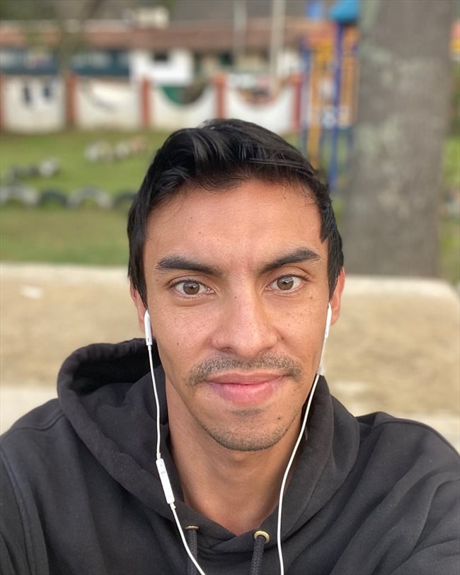 Rafael - Profesional - Hombre - Bogotá - Image 1