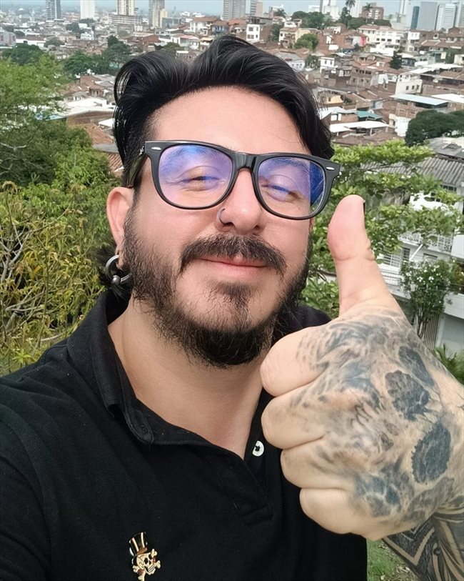 Gustavo - Profesional - Hombre - Bogotá - Image 1