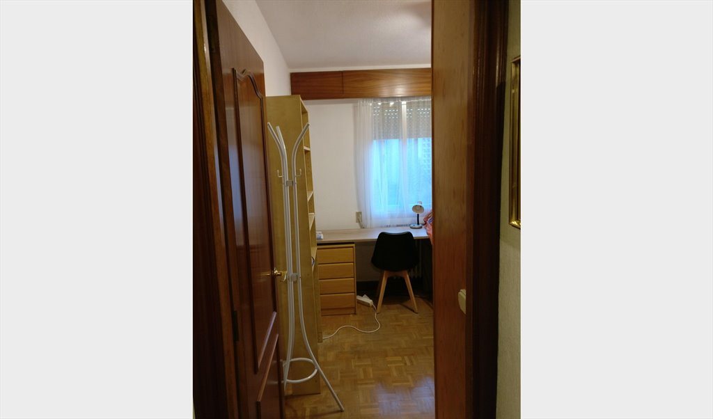 Piso Compartido en Calle de San Modesto, Fuencarral-El Pardo - HAB. INDIVIDUAL Y COMIDAS | Roomgo - Image 6