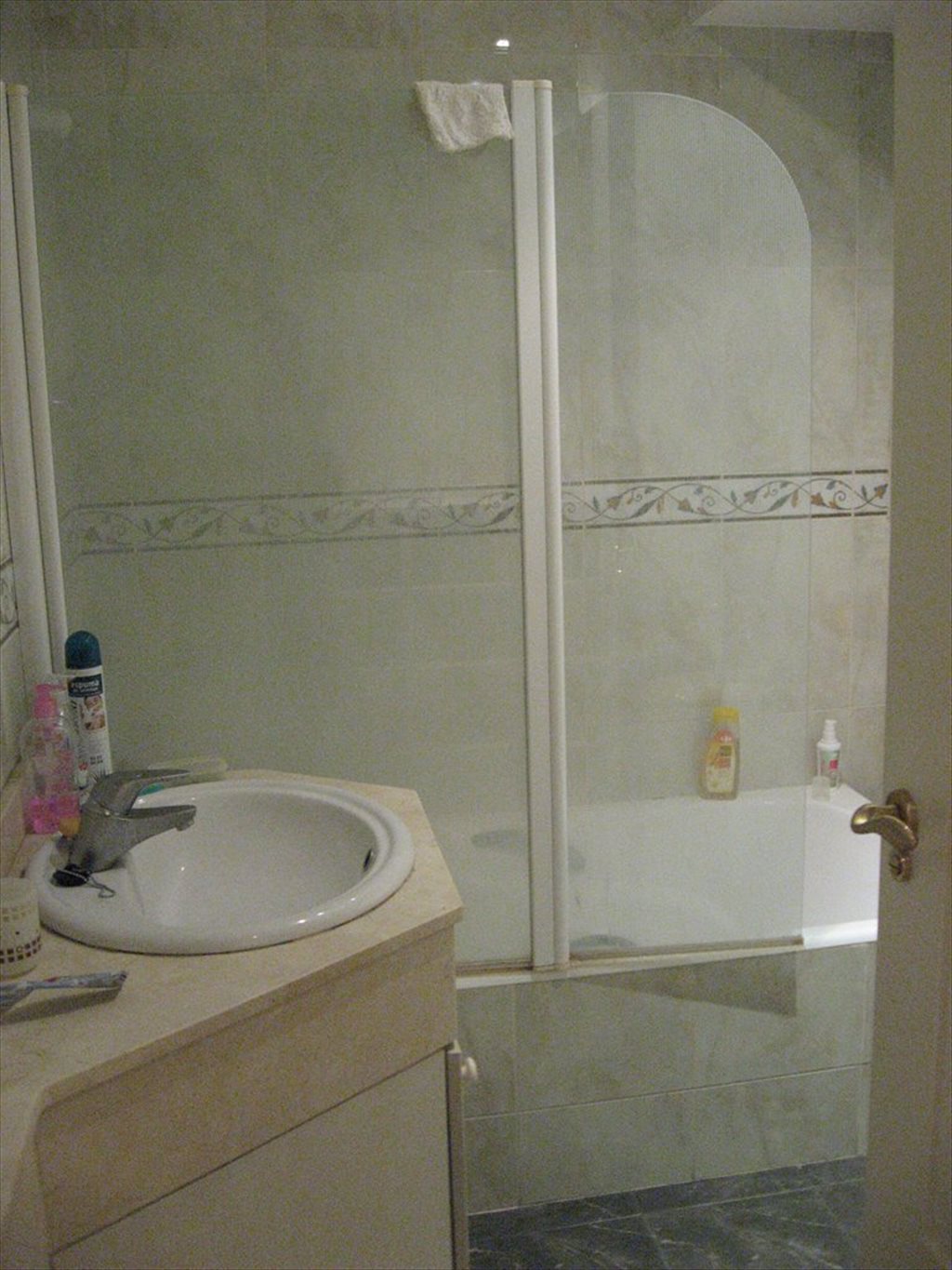 Piso Compartido en Calle Tomás Bretón, Zaragoza - Piso Nuevo habitaciones en Zaragoza | Roomgo - Image 5