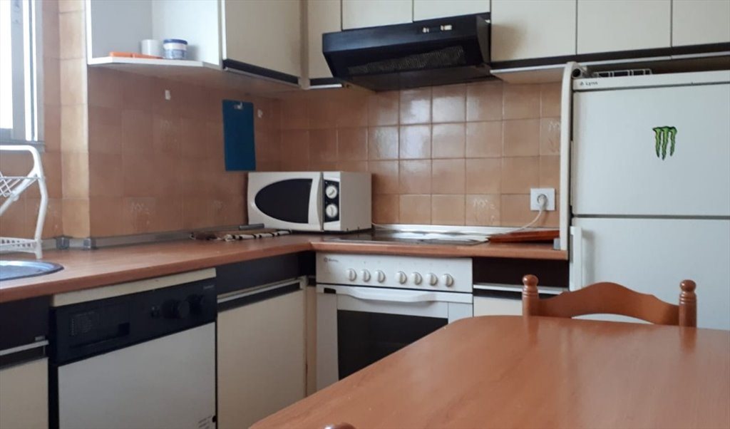 Piso Compartido en Calle Alcalde Liaño Flores, A Coruña - alquiler habitaciones | Roomgo - Image 2