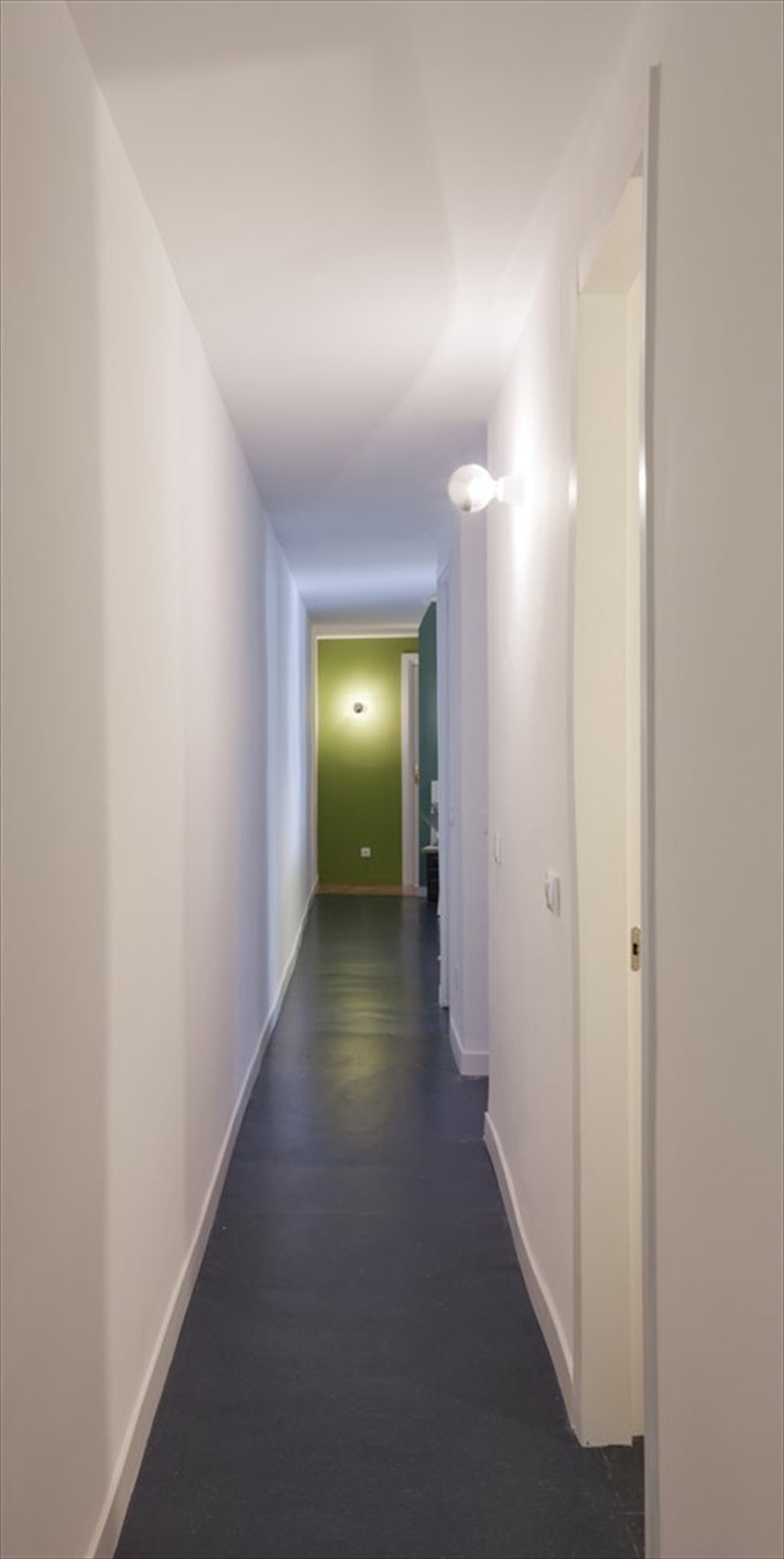 Piso Compartido en Calle de Alberto Aguilera, Centro - MODERNO PISO CON HABITACIONES CON BAÑO INDIVIDUAL | Roomgo - Image 7