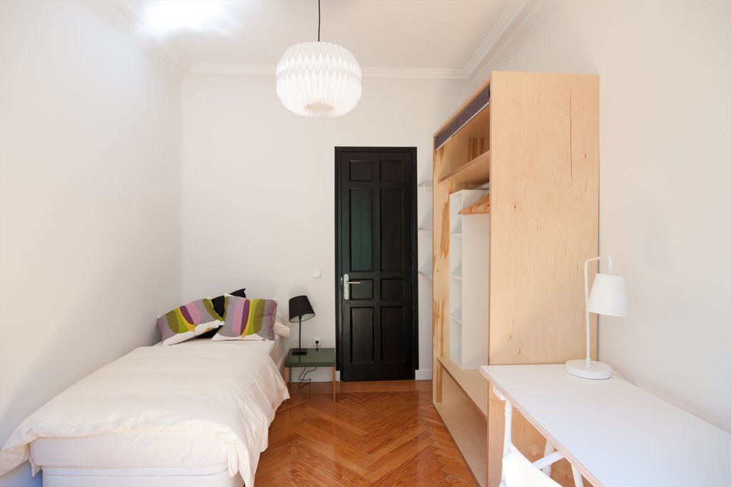 Piso Compartido en Calle de Andrés Mellado, Chamberí - MODERNO PISO CON HABITACIONES CON BAÑO INDIVIDUAL | Roomgo - Image 5