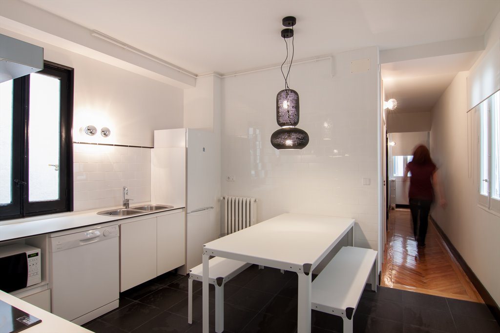 Piso Compartido en Calle de Andrés Mellado, Chamberí - MODERNO PISO CON HABITACIONES CON BAÑO INDIVIDUAL | Roomgo - Image 7