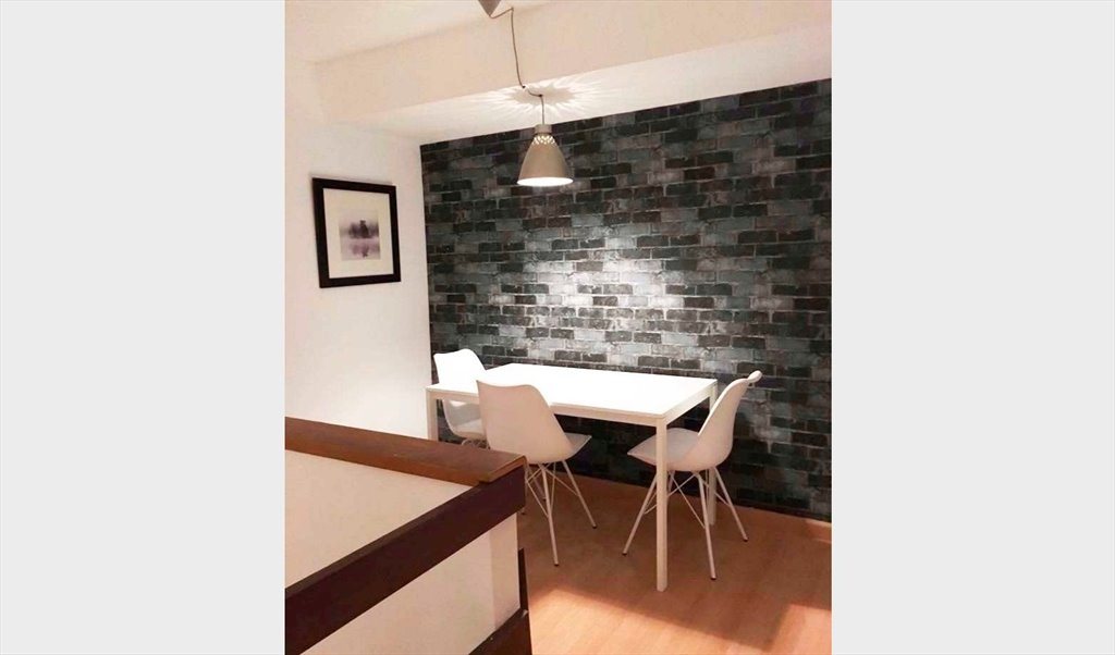 Piso Compartido en Carrer de Wellington, Barcelona - ¡Enorme y Luminosa Habitación con Terraza en Dúplex!  RH1-R3 | Roomgo - Image 7