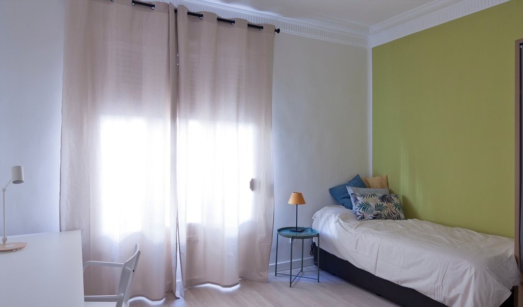 Piso Compartido en Calle del Tutor, Moncloa-Aravaca - MODERNO PISO CON HABITACIONES Y BAÑO INDIVIDUAL. | Roomgo - Image 2