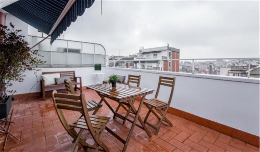 Piso Compartido en Avinguda de la Riera de Cassoles, Barcelona - ¡Habitación super luminosa en un piso reformado en Gracia! RH13-R2 | Roomgo - Image 7