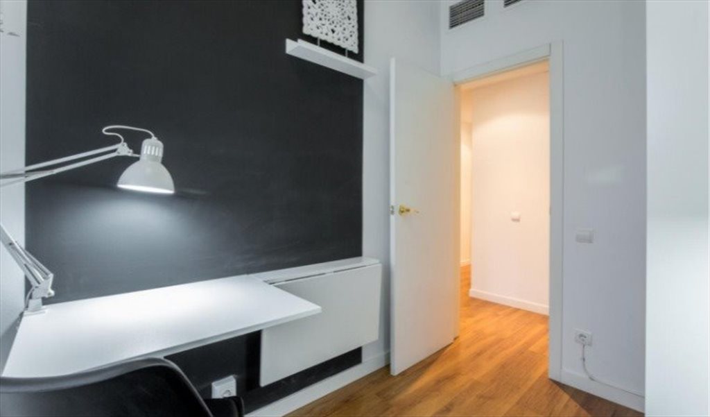 Piso Compartido en Avinguda de la Riera de Cassoles, Barcelona - ¡Habitación super luminosa en un piso reformado en Gracia! RH13-R3 | Roomgo - Image 3