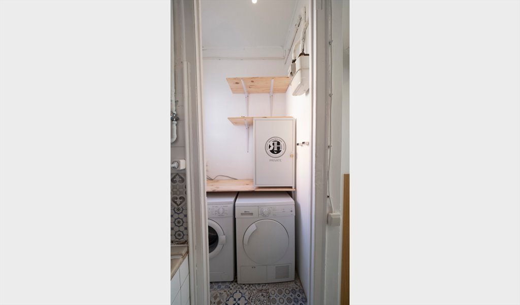 Piso Compartido en Carrer Gran de Gràcia, Barcelona - ¡Habitación doble, luminosa y con AACC en un piso recién reformado en Gracia! RH16-R4 | Roomgo - Image 7