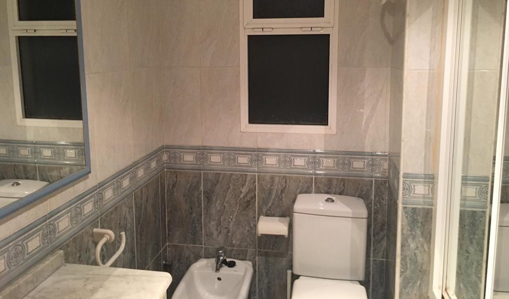 Piso Compartido en Calle Salamanca, Málaga - Apartamento Centro Histórico | Roomgo - Image 4