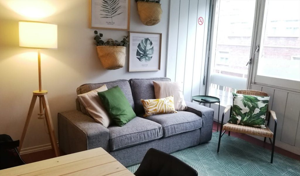 Piso Compartido en Avinguda de la Riera de Cassoles, Barcelona - ¡Amplia habitación interior con cama doble en Gracia.! RH20-R2 | Roomgo - Image 6