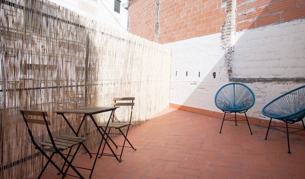 Piso Compartido en Carrer de la Riera de Sant Miquel, Barcelona - ¡Luminosa y chula habitación con cama individual y terraza privada en un piso recién reformado (RH19 | Roomgo - Image 4