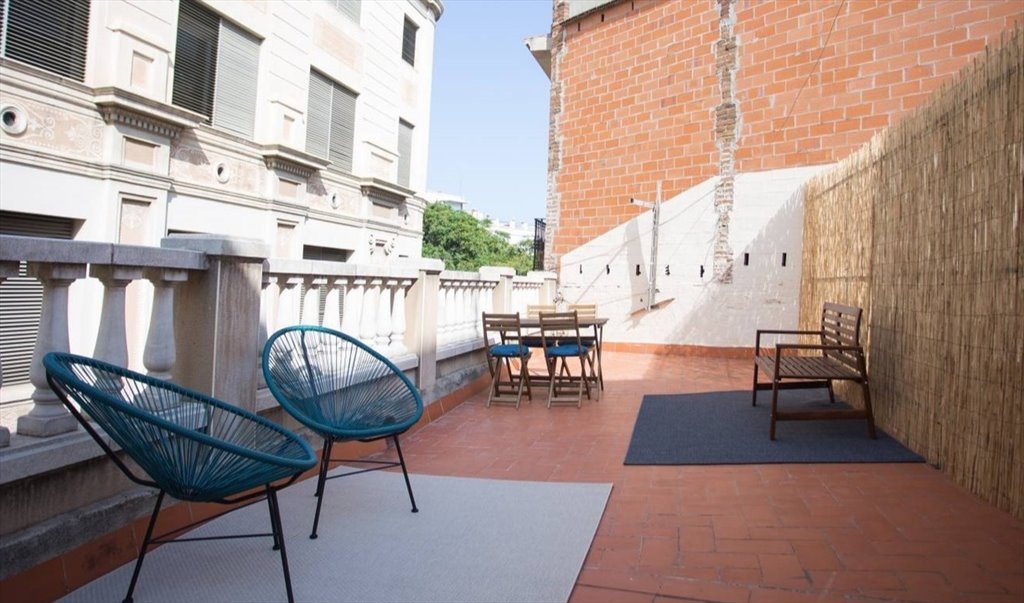 Piso Compartido en Carrer de la Riera de Sant Miquel, Barcelona - ¡Luminosa y chula habitación con cama individual y terraza privada en un piso recién reformado (RH19 | Roomgo - Image 6