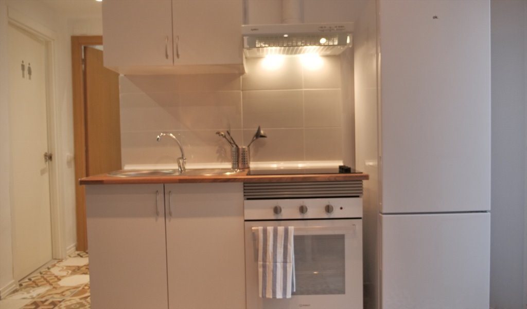 Piso Compartido en Carrer de la Riera de Sant Miquel, Barcelona - ¡Luminosa y chula habitación con cama individual y terraza privada en un piso recién reformado (RH19 | Roomgo - Image 7