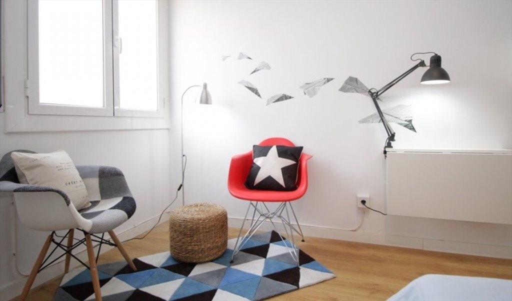 Piso Compartido en Avinguda de la Riera de Cassoles, Barcelona - ¡Habitación super luminosa en un piso reformado en Gracia! RH12-R3 | Roomgo - Image 3