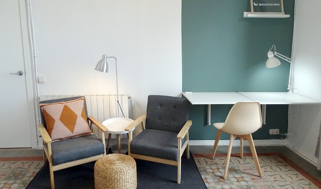 Piso Compartido en Carrer Gran de Gràcia, Barcelona - ¡Habitación doble en un piso recién reformado en Gracia! RH18-R3 | Roomgo - Image 3