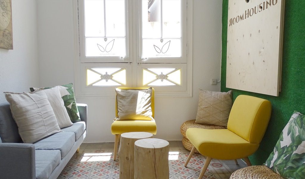 Piso Compartido en Carrer Gran de Gràcia, Barcelona - ¡Habitación doble en un piso recién reformado en Gracia! RH18-R3 | Roomgo - Image 5