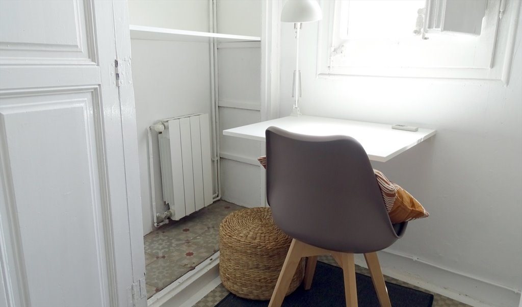 Piso Compartido en Carrer Gran de Gràcia, Barcelona - ¡Habitación individual en un piso recién reformado en Gracia! RH18-R5 | Roomgo - Image 3