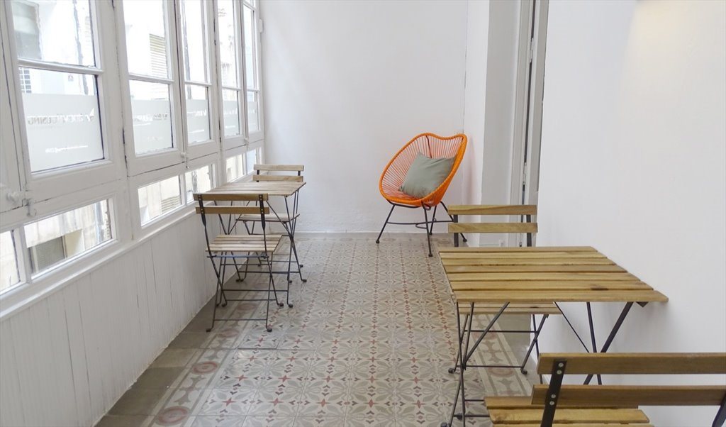 Piso Compartido en Carrer Gran de Gràcia, Barcelona - ¡Habitación doble en un piso recién reformado en Gracia! RH18-R7 | Roomgo - Image 3