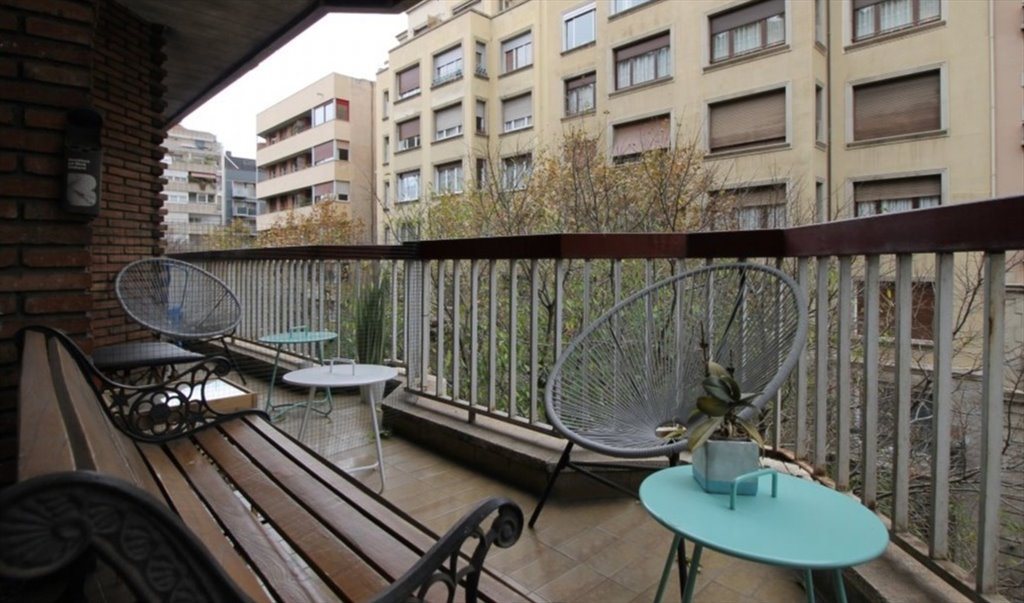 Piso Compartido en Carrer de Roger de Llúria, Barcelona - RH3-R4 ¡Habitación en el centro de Barcelona con servicio de limpieza en las zonas comunes incluido! | Roomgo - Image 2