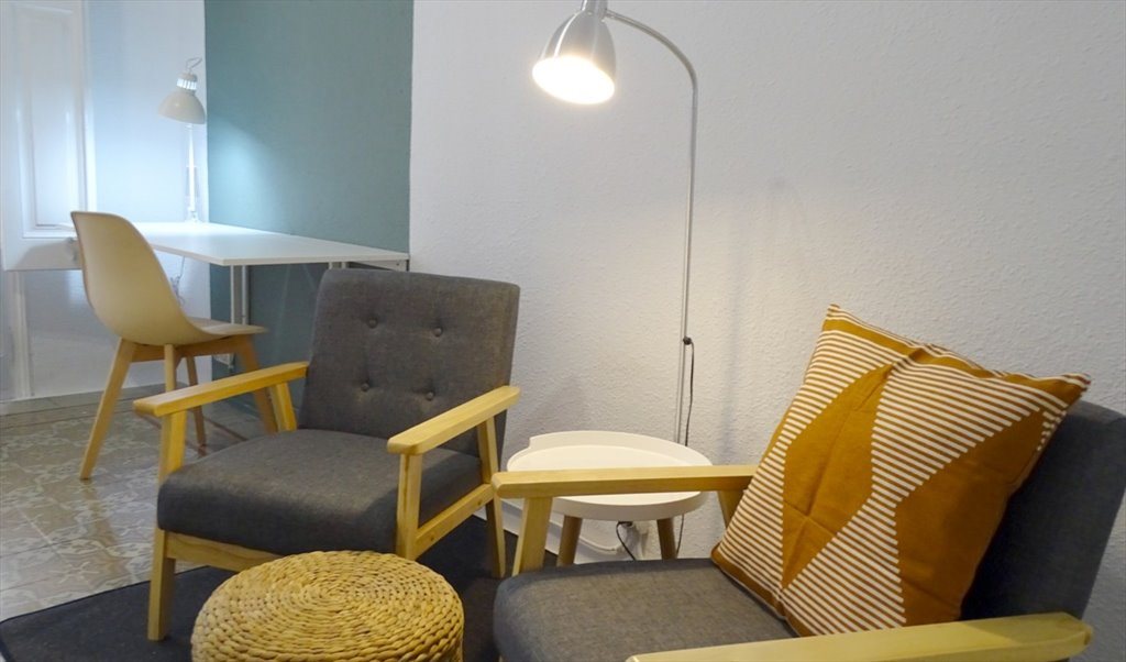 Piso Compartido en Carrer Gran de Gràcia, Barcelona - ¡Habitación doble en un piso recién reformado en Gracia! RH18-R8 | Roomgo - Image 3