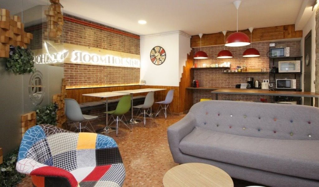 Piso Compartido en Carrer de Roger de Llúria, Barcelona - RH3-R13 Habitación grande y recién reformada. | Roomgo - Image 8