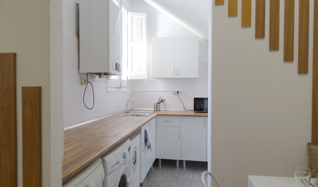 Piso Compartido en Carrer Gran de Gràcia, Barcelona - ¡Habitación individual en un piso recién reformado en Gracia! RH18-R1 | Roomgo - Image 6