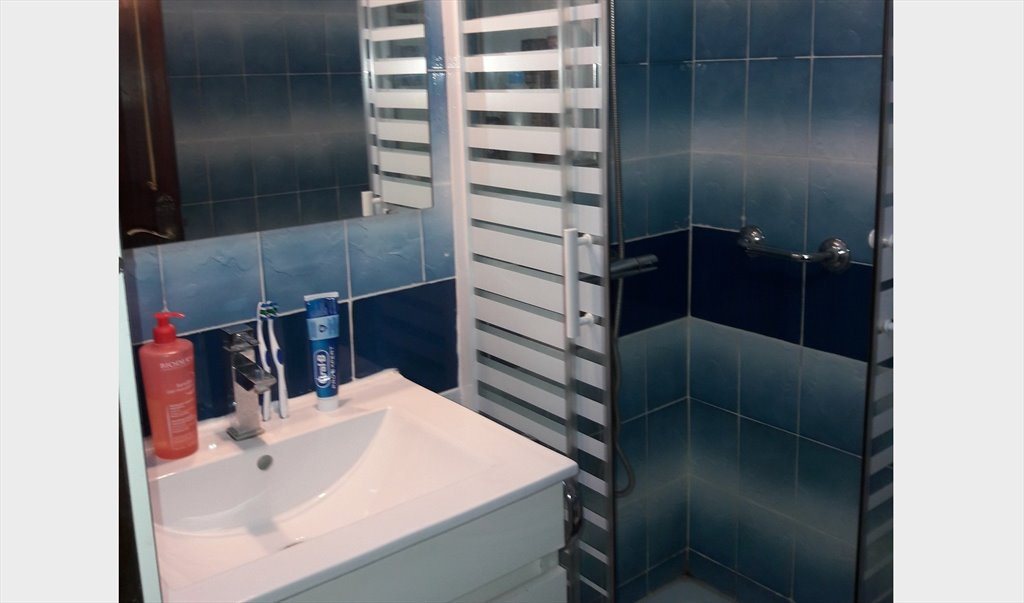 Piso Compartido en Carrer de Roger de Flor, Barcelona - Habitación individual, exterior,  tranquila y luminosa. | Roomgo - Image 8