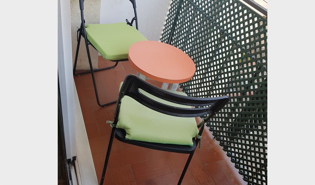 Piso Compartido en Carrer de Roger de Flor, Eixample - Habitación individual, cama (1,35m), muy tranquila. | Roomgo - Image 7