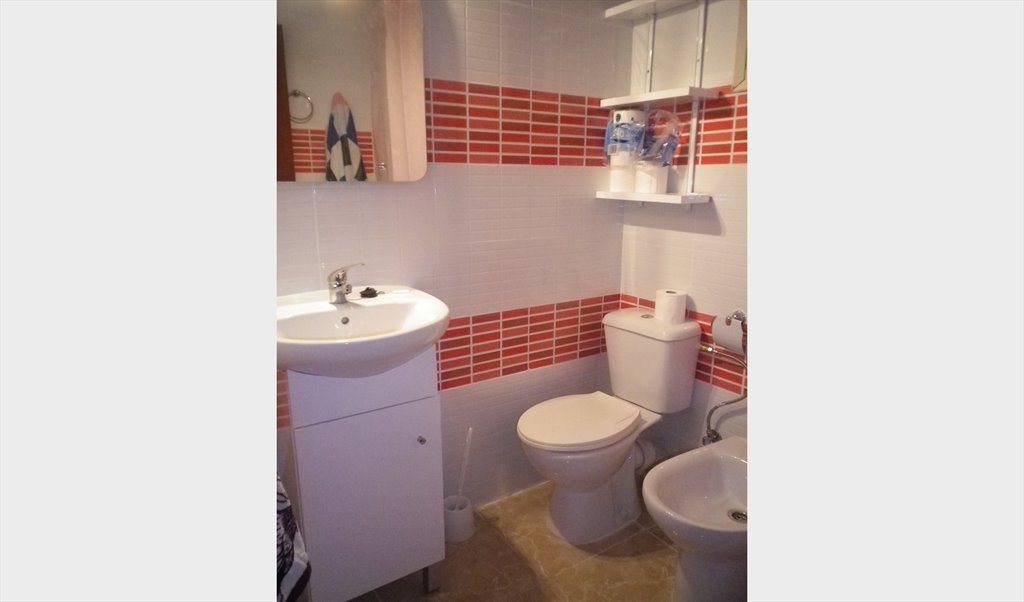 Piso Compartido en Avinguda de l'Alcora, Castelló de la Plana - habit a 8 min de la UJI | Roomgo - Image 3