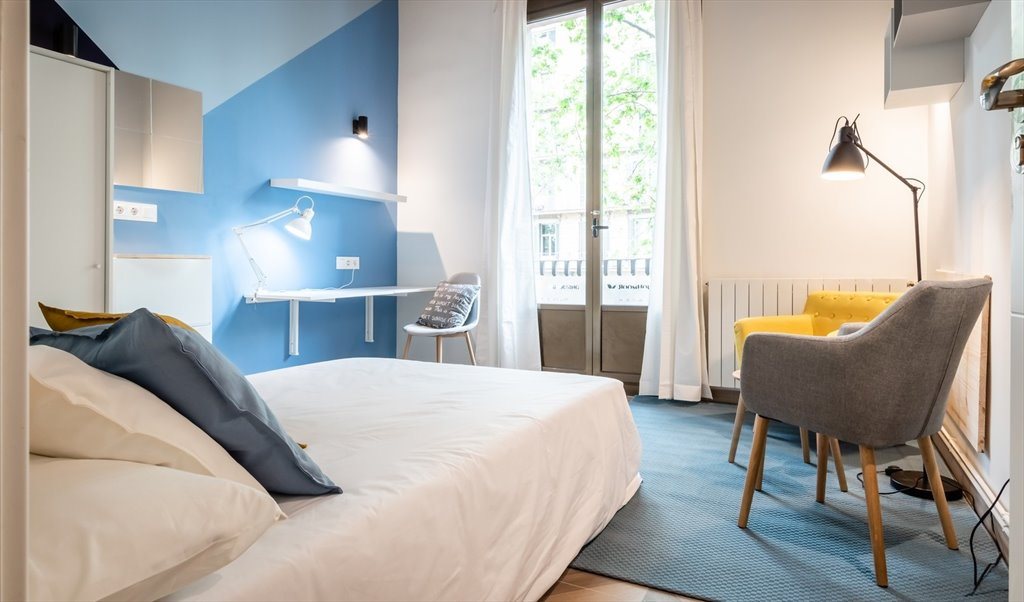 Piso Compartido en Ronda de Sant Pere, Barcelona - RH14A-R1 | Roomgo - Image 2