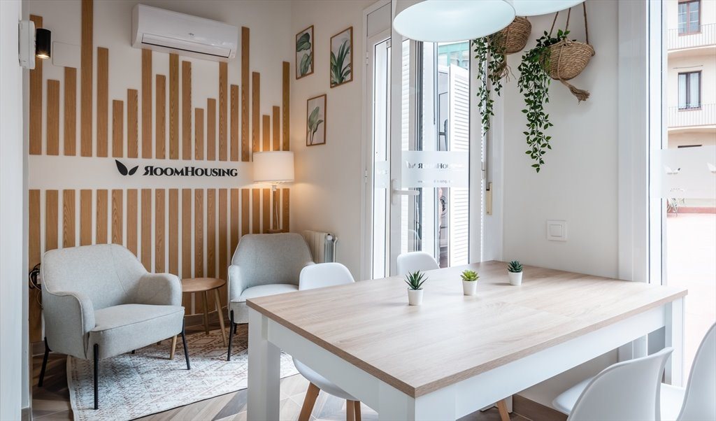 Piso Compartido en Ronda de Sant Pere, Barcelona - RH14A-R2 | Roomgo - Image 5