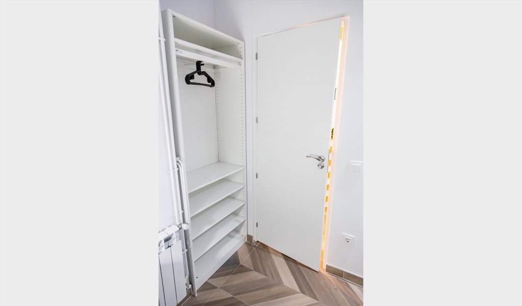 Piso Compartido en Carrer del Rosselló, Barcelona - (RH11A-R3) Comoda Habitacion en Eixample! | Roomgo - Image 4