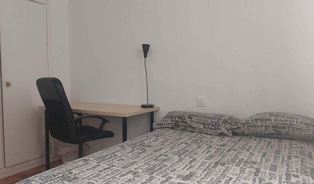 Piso Compartido en Calle de Eduardo Benot, Moncloa-Aravaca - peaceful room.    IG: danilo.magister | Roomgo - Image 6