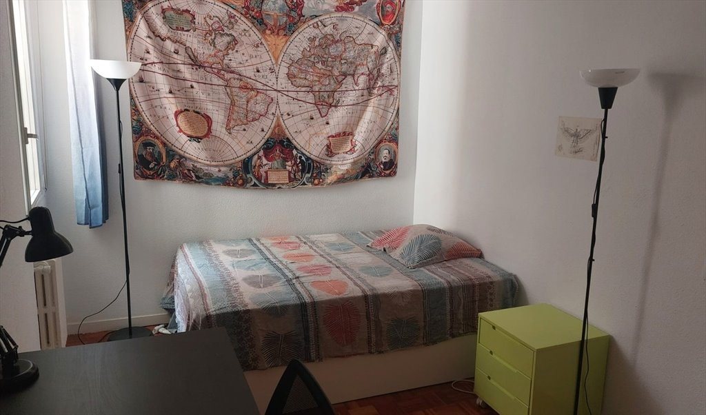 Piso Compartido en Calle de Eduardo Benot, Moncloa-Aravaca - Argüelles,  IG: danilo.magister | Roomgo - Image 2