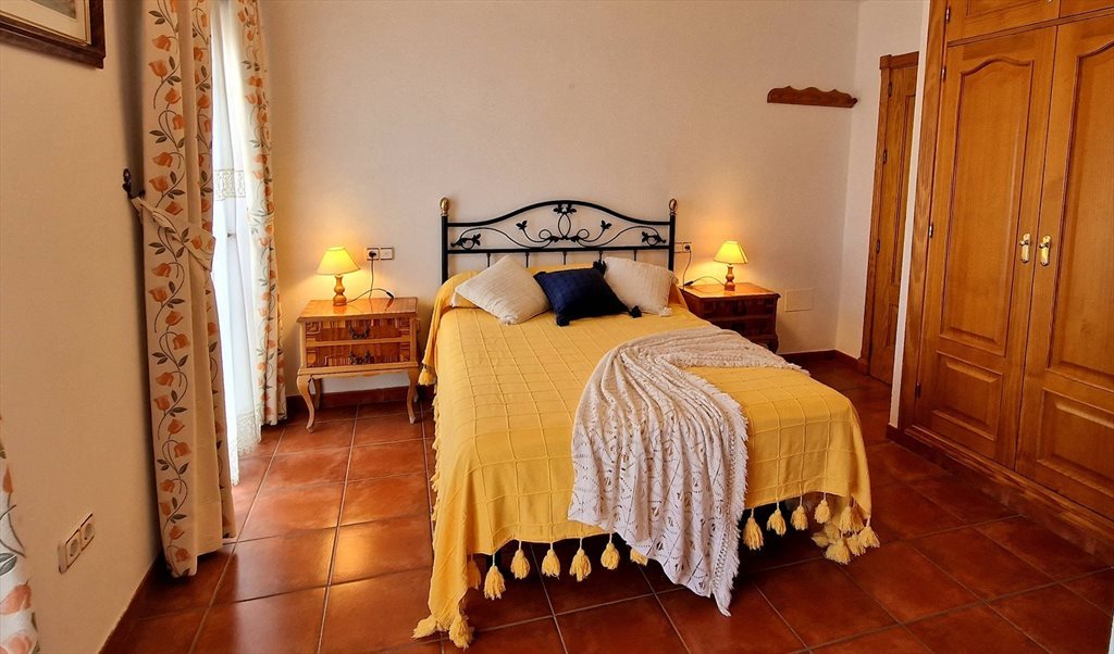 Piso Compartido en Calle de la Ermita, Guaro - Alquiler Habitaciones en Guaro (cerca de Marbella) | Roomgo - Image 2