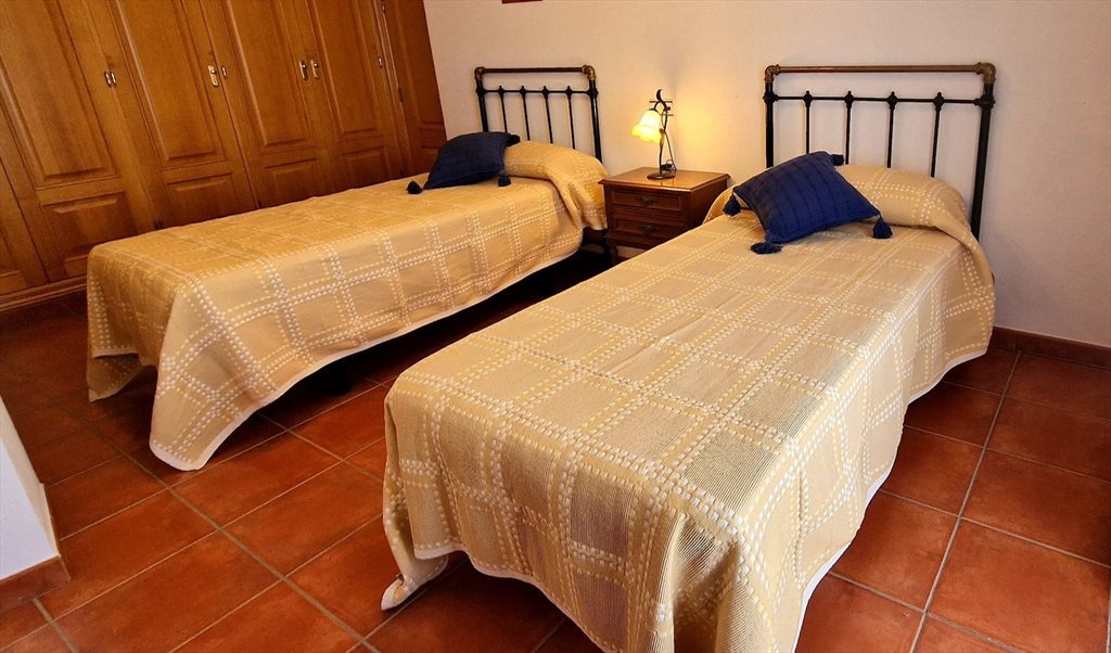 Piso Compartido en Calle de la Ermita, Guaro - Alquiler Habitaciones en Guaro (cerca de Marbella) | Roomgo - Image 3