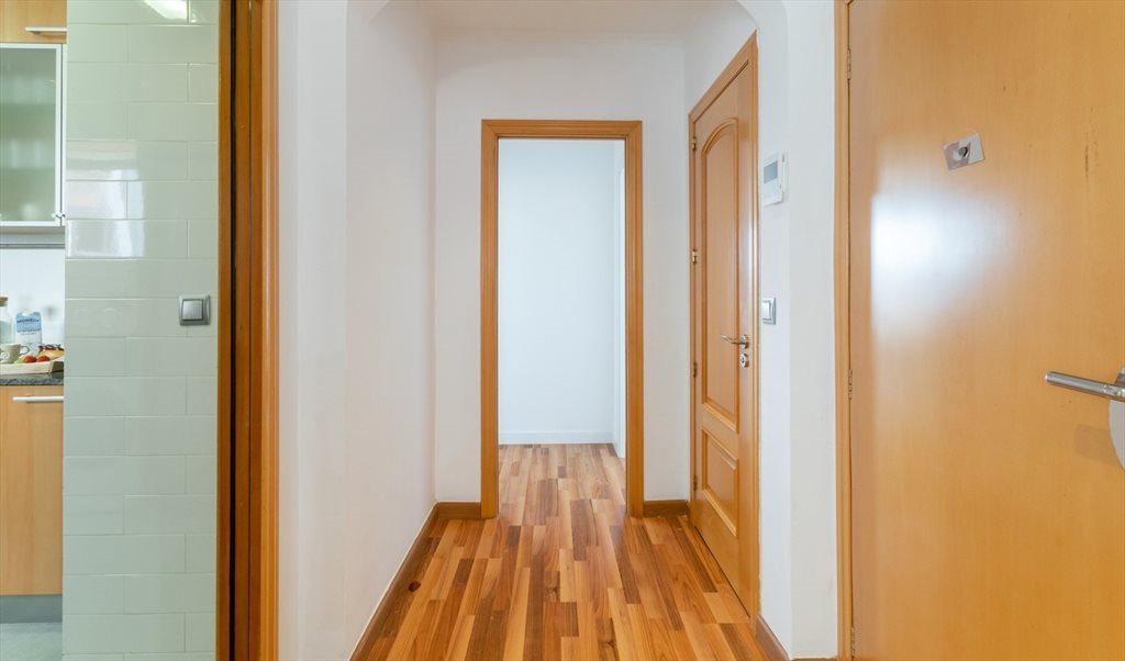 Piso Compartido en Via Augusta, Sarrià-Sant Gervasi - VANCOUVER PRIVATE TERRACE & AIR CONDITIONING | Roomgo - Image 8