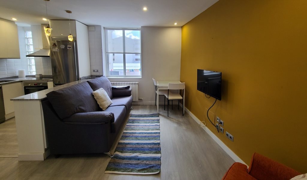 Piso Compartido en Calle de San José de Calasanz, Logroño - Alquiler de habitación a chica estudiante | Roomgo - Image 3